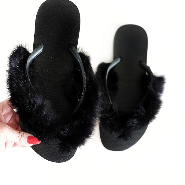 כפכפים מעוצבים פרווה שחור כפכפים מעוצבים פרווה שחור